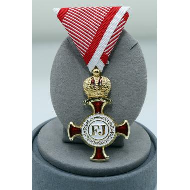 Golden Cross of Merit with the Crown (Austria-Hungary)