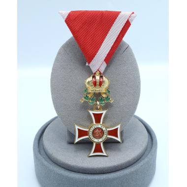 The Knight’s Cross of Leopold with War Decoration（Austria)