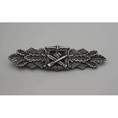Close Combat Clasp in Silver(Antique Finish)